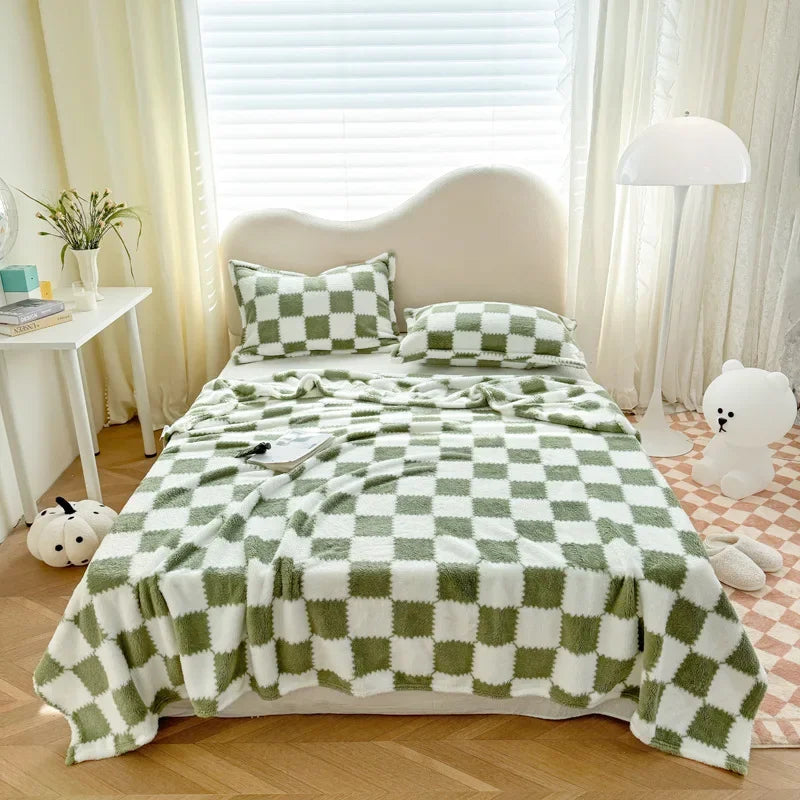 Super Soft Throw Blanket Premium Silky Flannel Fleece 3D Checkered Lightweight Bed Blanket All Season Use
