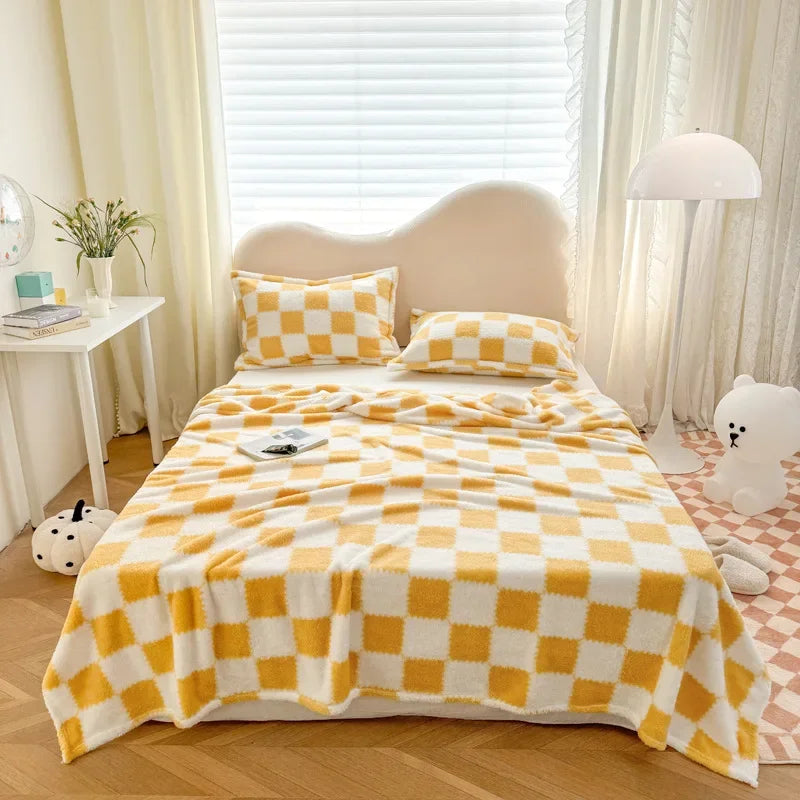 Super Soft Throw Blanket Premium Silky Flannel Fleece 3D Checkered Lightweight Bed Blanket All Season Use